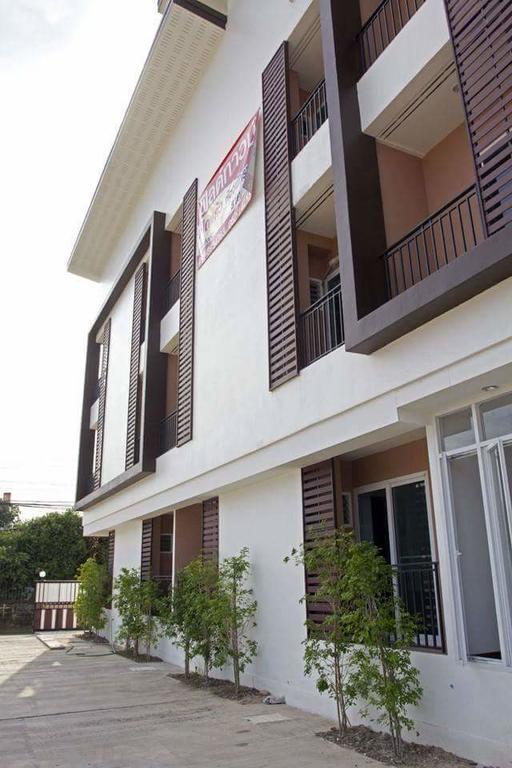 Field Town Apartment 나콘나욕 외부 사진