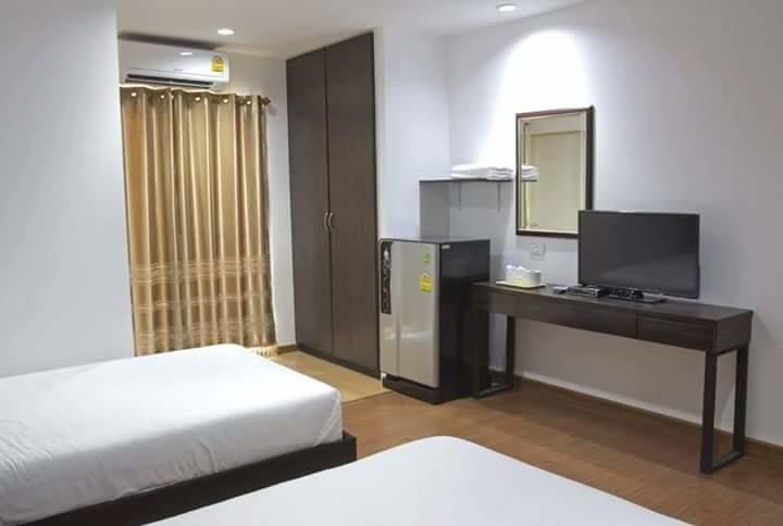 Field Town Apartment 나콘나욕 외부 사진